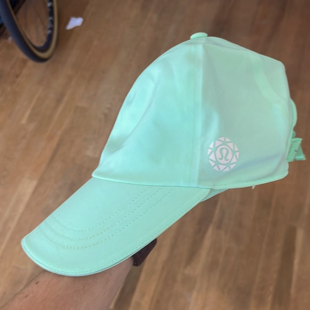 Lululemon Run Hat seawheeze edition